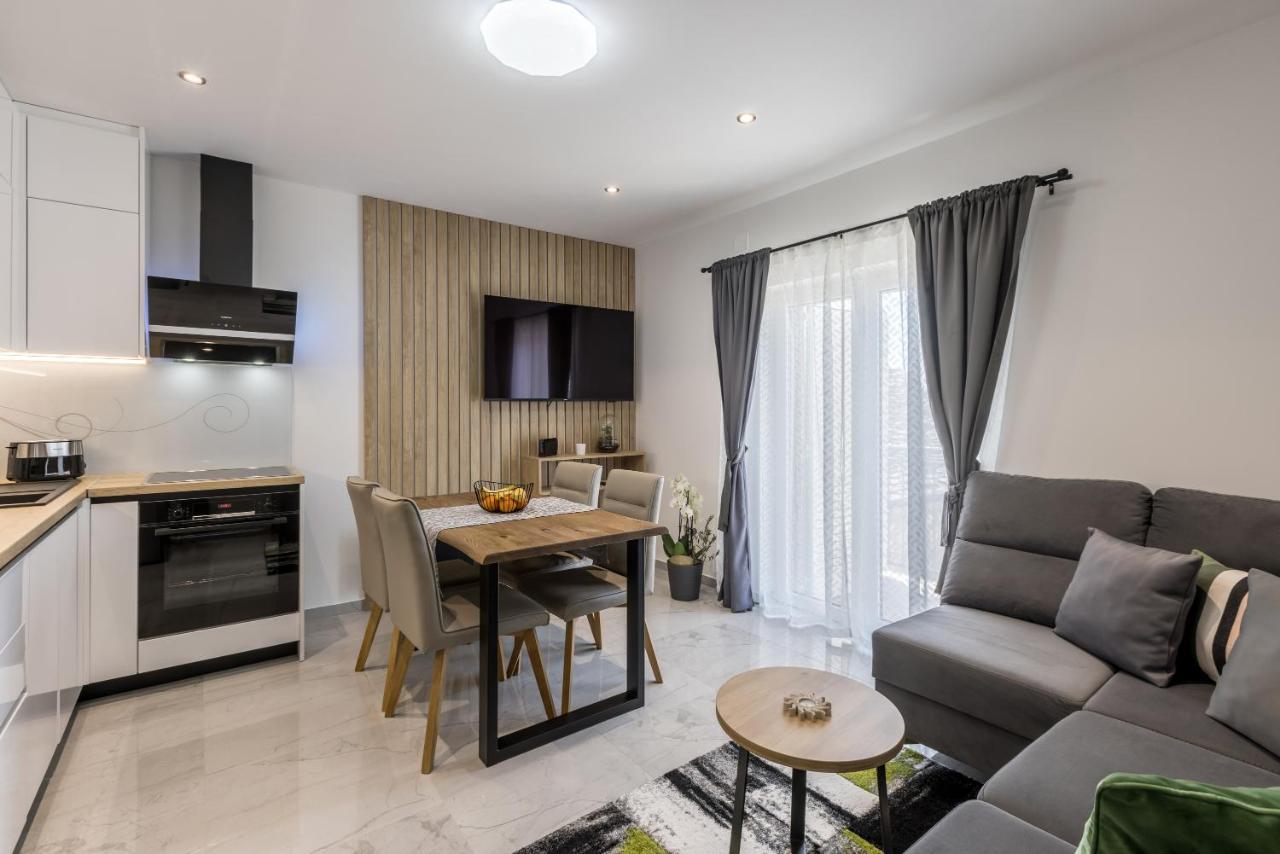 Apartments Petra 波尔 外观 照片