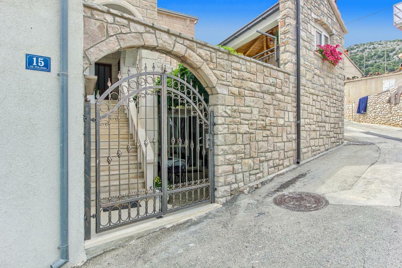 Apartments Petra 波尔 外观 照片